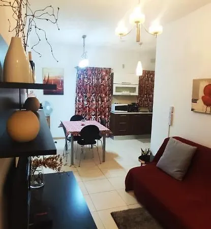 Апартаменты Sliema Central Apartment