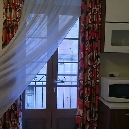 Апартаменты Sliema Central Apartment Слима