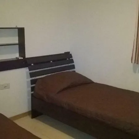 Sliema Central Apartment Слима